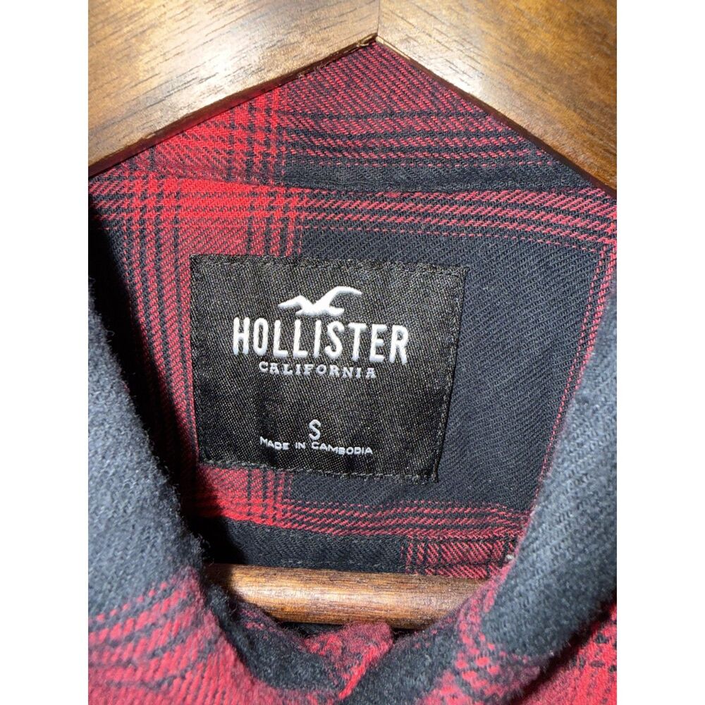Hollister Men’s Plaid Flannel Shirt Small Red Black Short Sleeve Cotton - Picture 3 of 10